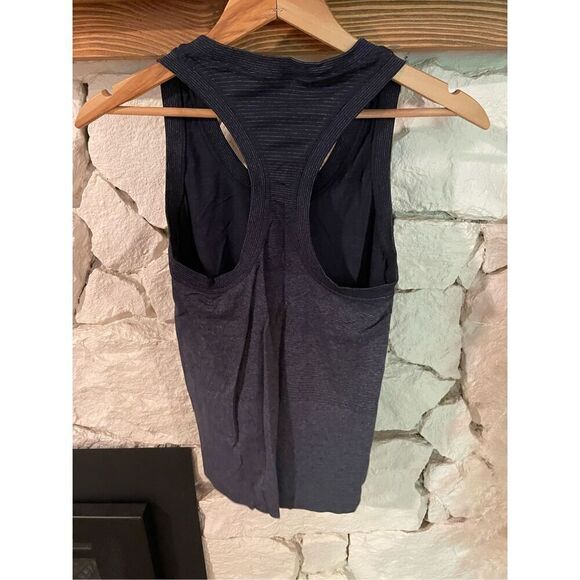 Athleta momentum gradient heather tank top in Becca blue size XS - Picture 2 of 4